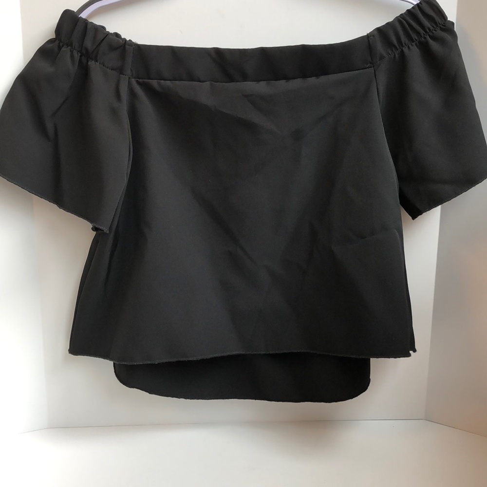 NWT Shinestar off the shoulder crop top size Medium